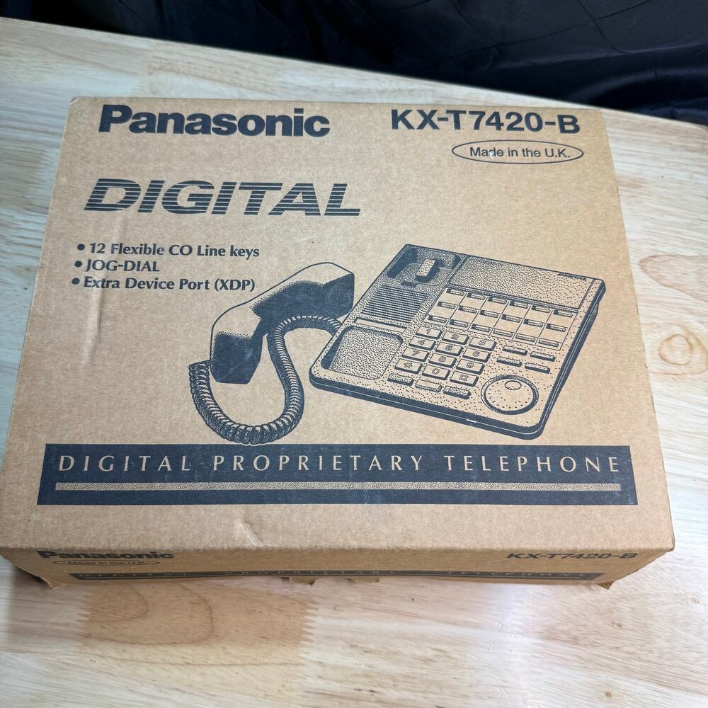 Panasonic KX-T7431 12-button Display Phone Black *New In original box*